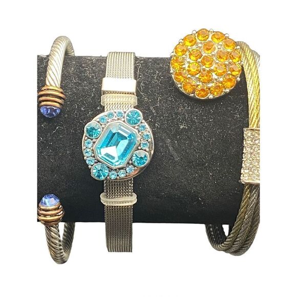 Bracelets set of four two cuffs two bangle rhinestones silver tone - Picture 2 of 9